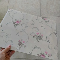 Panneau décoratif intérieur de panneau de gypse de PVC d'impression de caractéristique de rose romantique dans la maison