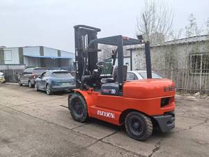 Montacargas Mini Diésel/Eléctrico CPCD50 de 5 Toneladas - Montacargas HELI con Motor y Caja de Cambios Originales a Precio Económico - Product Image 2