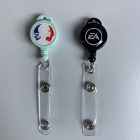 Porte-badge rétractable multicolore populaire pour infirmière, en ABS, avec mousqueton, pour cartes d'identité professionnelles 32mm, cadeau promotionnel