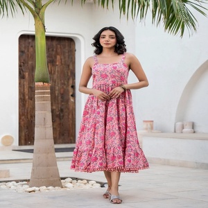 Robe ethnique longue à bretelles vintage à imprimé floral rose de qualité supérieure pour femmes 100% coton respirant séchage rapide ODM - Product Image 6
