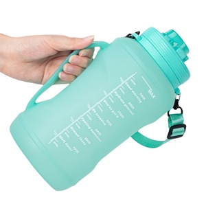 Échantillon GRATUIT Bouteille d'eau pliable en silicone de 2 litres avec marqueur de temps - Product Image 1