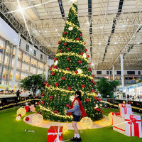 Árbol de Navidad Gigante de 5 Metros con Luces LED Integradas para Decoración Navideña Comercial en Exteriores