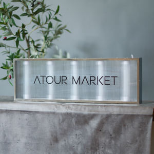 Caisson lumineux mural en acrylique transparent ondulé de style industriel personnalisé - Product Image 3