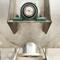 Mélangeur horizontal de poudres alimentaires pour un mélange uniforme des épices et des assaisonnements dans les usines de snacks et d'aliments préparés