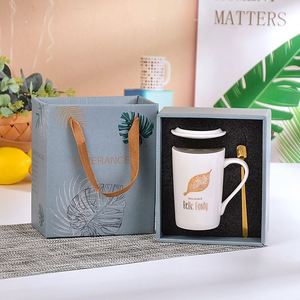 Lot de tasses à café en céramique uniques pour la Saint-Valentin, avec cuillère, coffret cadeau, souvenirs de mariage pour invités, personnalisables UV, durables - Product Image 1
