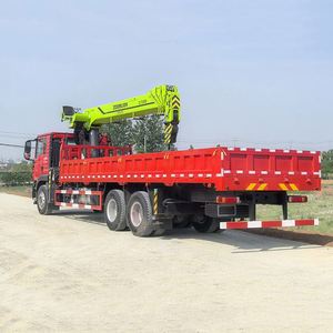 รถบรรทุกติดเครน Sinotruk TX ขนาด 6x4 พร้อมบูม Zoomlion 14 ตัน 5 ท่อน ฟังก์ชั่นครบถ้วนสำหรับงานก่อสร้างสะพาน - Product Image 4