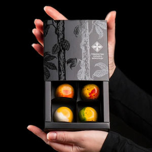 Coffret cadeau Ramadan Kareem personnalisé pour sushi pour le mois saint Culture arabe Dates Noix Chocolat Bonbons Sucrés Boîte d'emballage en papier - Product Image 1