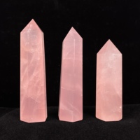 Tour en quartz rose naturel de haute qualité pour la méditation, la décoration intérieure et l'artisanat – Vente en gros