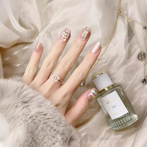 <span class=keywords><strong>Ongles</strong></span> pressés floraux de rêve faits à la main, design scintillant, élégants <span class=keywords><strong>faux</strong></span> <span class=keywords><strong>ongles</strong></span> en gel blanc, ensemble de manucure amovible - Product Image 3