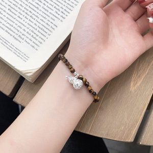 Bracelet en argent sterling S925 avec perles œil de tigre et pendentif gourde pour femme, bijoux à porter au quotidien - Product Image 1