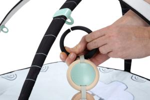 Tiny Love Classic - Gymini Tapis de jeu noir et blanc pour enfants de 0 à 6 ans, tapis de jeu pliable en polyester pour bébé - Product Image 4