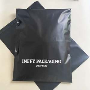 Bolsa de Embalaje para Camisetas Negra Ecológica Personalizada, Biodegradable, de Poliéster con Logotipo para Uso en Supermercados - Product Image 2