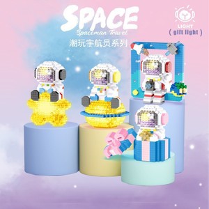 Bloques de construcción de astronautas espaciales, serie de figuras iluminadas, compatibles con <span class=keywords><strong>Lego</strong></span>, 400-800 piezas, juguetes para niños, regalo - Product Image 1