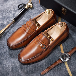 Mocassins à enfiler pour hommes en cuir, à semelle en caoutchouc, <span class=keywords><strong>style</strong></span> britannique vintage, couleur polie, chaussures <span class=keywords><strong>bateau</strong></span> décontractées et respirantes - Product Image 4