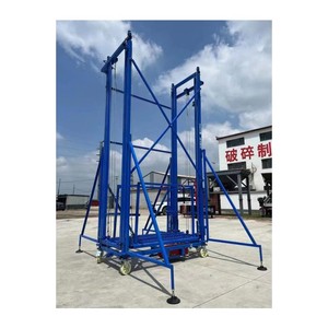 Échafaudage hydraulique portable électrique de 500 kg pour la construction de bâtiments de grande hauteur, disponible à la vente - Product Image 4