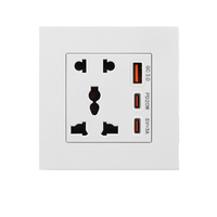Prises murales universelles modernes UK 13A type 86 avec 5 prises et ports USB Type-C à charge rapide et Wi-Fi