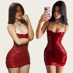 ชุดเดรสสั้นแบบผูกคอ ผ้า PU เงา แต่งแผ่นซิลิโคนดันทรงในตัว พร้อมแผ่นซิลิโคนโปร่งแสง สำหรับงานปาร์ตี้คริสต์มาส - Product Image 1