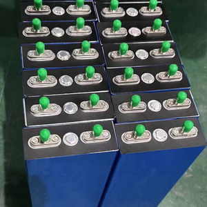Cellule de batterie prismatique LiFePO4 3,2 V 25 Ah - Charge rapide 2C et décharge élevée 5C - Batterie rechargeable au phosphate de fer et de lithium - Product Image 6