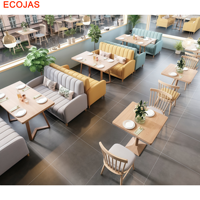 Ensemble de mobilier de restaurant color block avec banquettes, chaises de salle à manger et tables en bois fini