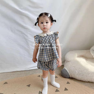 2025 été nouvelles filles rétro Ins <span class=keywords><strong>Bebe</strong></span> bio Plaid poupée chemise ensemble bouton 2 pièces pour les tout-petits 0-5 ans Floral court en gros 4 - Product Image 6