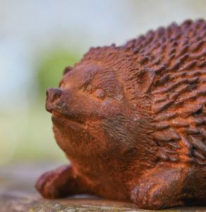 Sculptures de pelouse de ferme et statue Figurine décorative de rat sauvage faite à la main Pièce maîtresse de jardin élégante pour Noël et les vacances - Product Image 5