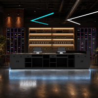 Comptoir de réception de luxe industriel à panneaux cannelés avec bande lumineuse LED bleue pour hôtel, bar, hall – OEM ODM personnalisé