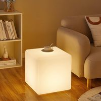 Outdoor LED-Licht Party Bar Tisch Leuchtende Würfel Barhocker Quadratischer Würfelsitz für Sitzgelegenheiten Barhocker LED-Mietmöbel