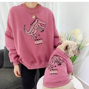Sweat-shirts assortis brodés dinosaures mignons pour propriétaire et chien, en mélange de coton bleu, vêtements de loisirs toutes saisons, ensemble de vêtements pour animaux de compagnie - Product Image 3
