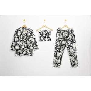 Conjunto de Pijama de Algodón con Diseño Floral Negro Simple, Estampado a Mano, Ropa de Dormir Ligera para Mujer, Conjunto para Estar en Casa en Verano - Product Image 1
