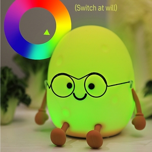 Lampe de table de nuit de pomme de terre de dessin animé Base de lumière LED USB RVB réglable et rechargeable avec des tailles moyennes d'émission blanc chaud - Product Image 5
