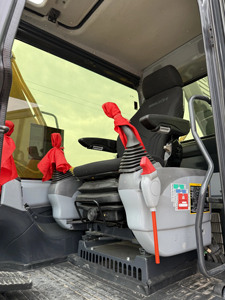 Used Komatsu PC130 Excavator Japan 120kw Power Fits <b>Farming</b> & Agricultural Use Gearbox Gear Pump Engine Big Discount - Product Image 3