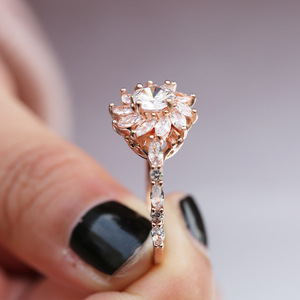 Anillo de mujer con diseño de girasol, piedra brillante, joyería de moda para fiesta - Product Image 4