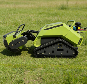 Tondeuse à chenilles tout-terrain diesel 12 CV télécommandée à braquage zéro 4x4 avec roulement de moteur et engrenage pour désherbage sécurisé en vignoble - Product Image 1