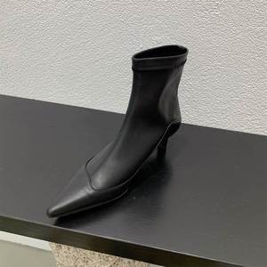 Bottines à bout pointu pour femmes, nouvelle collection, talon bas, chaussures en cuir souple tendance, qualité supérieure, bottes décontractées pour la marche - Product Image 3