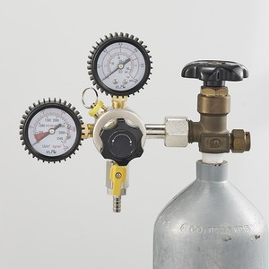 Válvula Reductora de Presión Klfu Carlow de 1/4 Pulgada, Regulador de CO2 para Máquina de Cerveza, Acero Inoxidable - Product Image 2