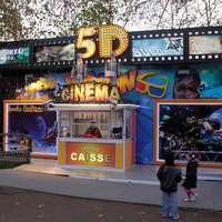 Cinéma de parc d'attractions miniature 9D monté sur camion avec cabine VR, boîte VR 7D, machine de jeu 5D
