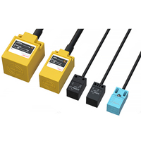 Sensor Proximitas Induktif Persegi 12-24V Jarak Deteksi 5mm untuk Otomasi Industri