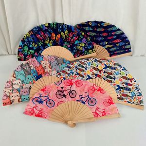 Éventail pliant en bois espagnol fait main de style européen de 23 cm, motif lotus, avec design d'art populaire peint, idéal pour mariage et anniversaire - Vente chaude - Product Image 2