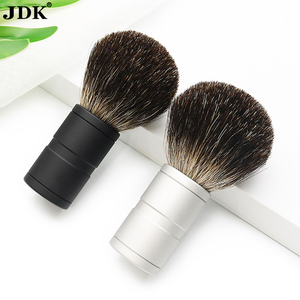 Pinceau à raser <span class=keywords><strong>de</strong></span> luxe en aluminium pour un <span class=keywords><strong>rasage</strong></span> humide haut <span class=keywords><strong>de</strong></span> gamme - Product Image 1