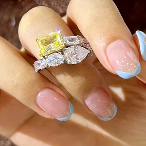 Anelli di pietra per gioielli con anello in argento 925 scintillante dal design classico per le donne