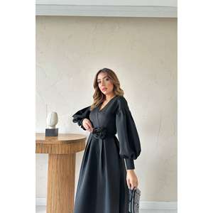 Robe de cocktail noire en scuba coupe trapèze avec ceinture à nouer et manches bouffantes en tissu crêpe anti-plis - Product Image 3