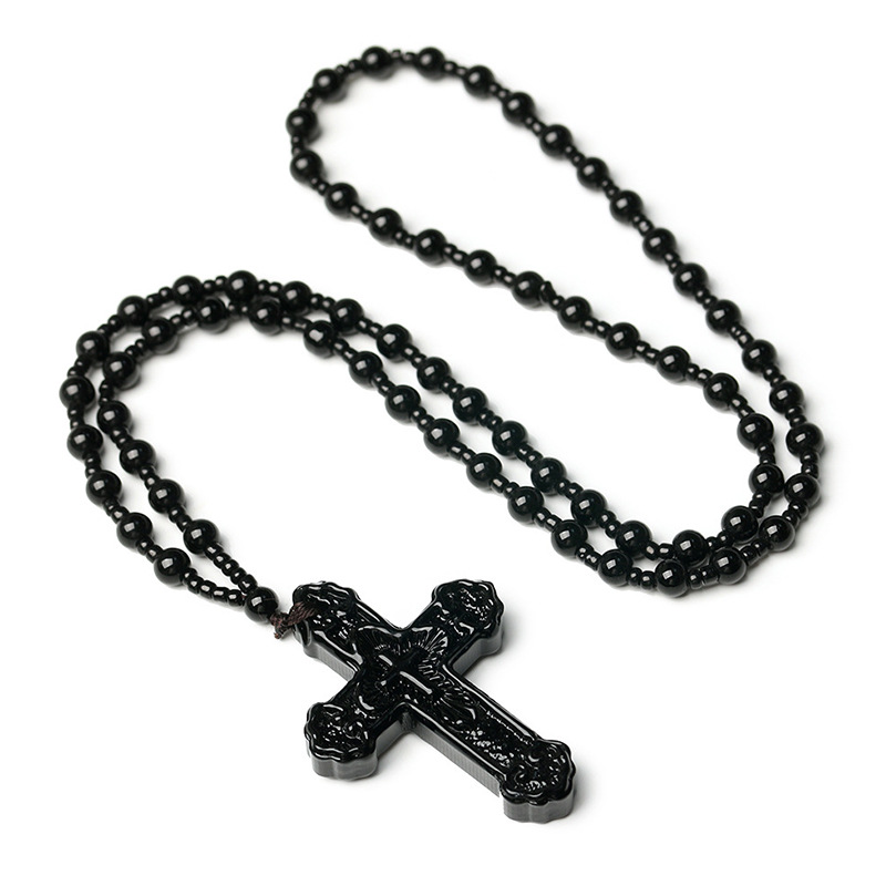 Collier pendentif croix en jade artificiel-noir