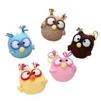 Porte-clés et breloque de sac hibou amigurumi en tissu fait main de haute qualité - Jouet animal imprimé en typographie