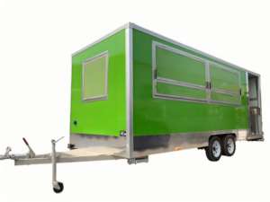 Nasi Lemak malaisien avec riz au coco, poulet frit et sambal, cacahuètes et anchois dans une feuille de bananier - Product Image 5