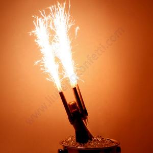 Bougie d'anniversaire triple tête de sécurité pour <span class=keywords><strong>champagne</strong></span>, feux d'artifice, <span class=keywords><strong>fontaine</strong></span> en plastique, fête en boîte de nuit, porte-clip pour bouteille de pétard - Product Image 1