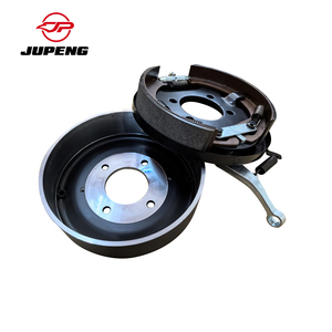 Qingling 4HK1 moteur <span class=keywords><strong>frein</strong></span> à <span class=keywords><strong>main</strong></span> assemblage chine Isuzu 700P <span class=keywords><strong>frein</strong></span> <span class=keywords><strong>de</strong></span> stationnement comprennent <span class=keywords><strong>frein</strong></span> tambour plaque chaussures doublure largeur 54mm - Product Image 1
