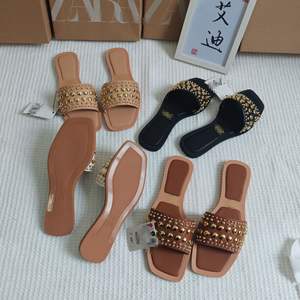 Zapatos de Moda Hechos a Mano con Diseño Único y de Calidad, Estampados, en Varios Colores y Tallas, con Parte Superior de Gamuza y Terciopelo Antideslizante para Todos - Product Image 2