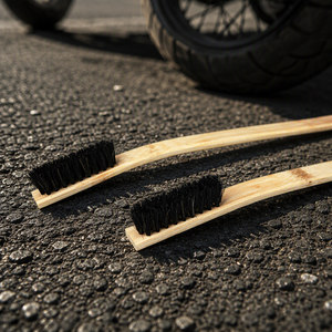 Brosse de nettoyage de jantes de voiture, brosse en plastique à poils robustes, outil de lavage pour le detailing automobile et l'entretien des véhicules - Product Image 1