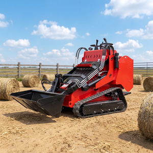 Minicargadora compacta sobre orugas con capacidad de carga de 450 kg y altura de trabajo de 2630 mm para trabajos en granjas avícolas y de huevos. - Product Image 1