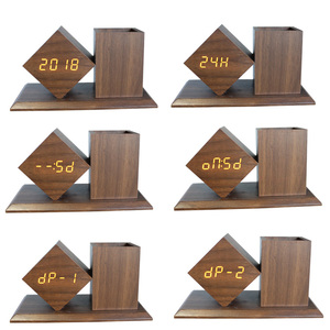 Reloj LED de Oficina Ecológico y Moderno con Portalápices - Product Image 5